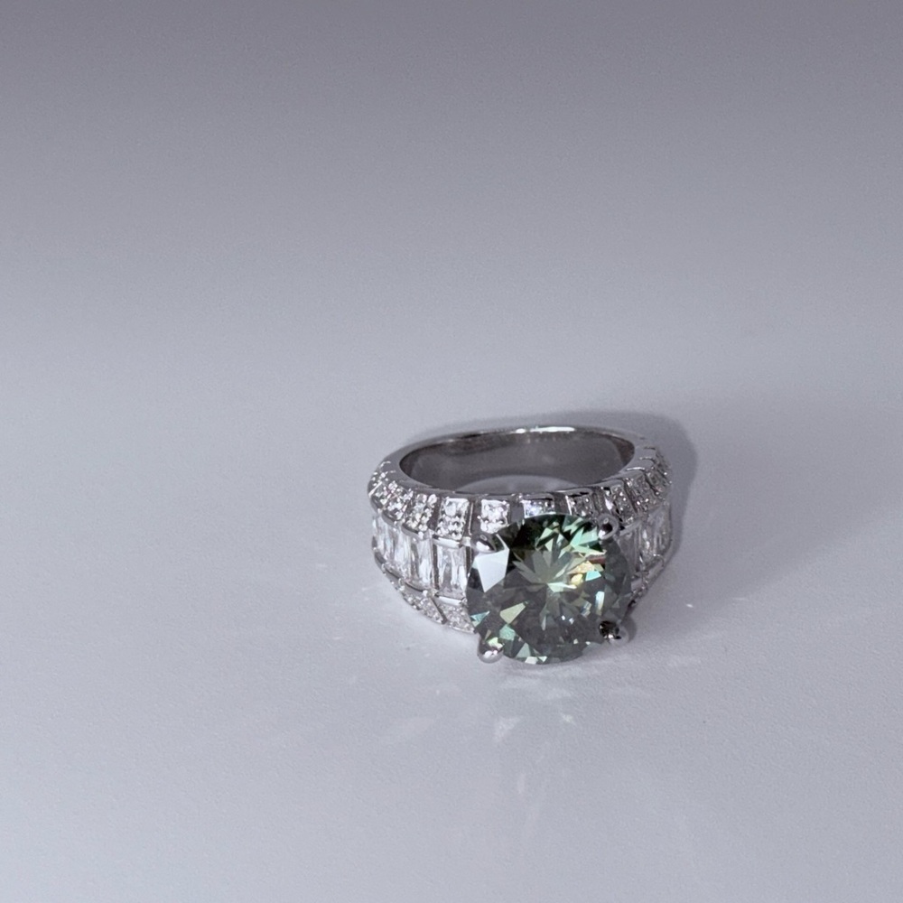 4ct Green Moissanite Ring on Au750 18k Gold Over S925 - Picture 10 of 15
